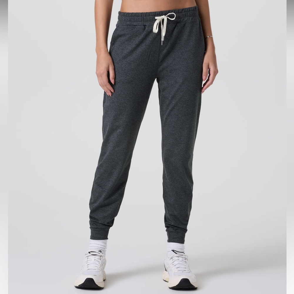 Vuori | Women's soft performance jogger | Charcoal Heather